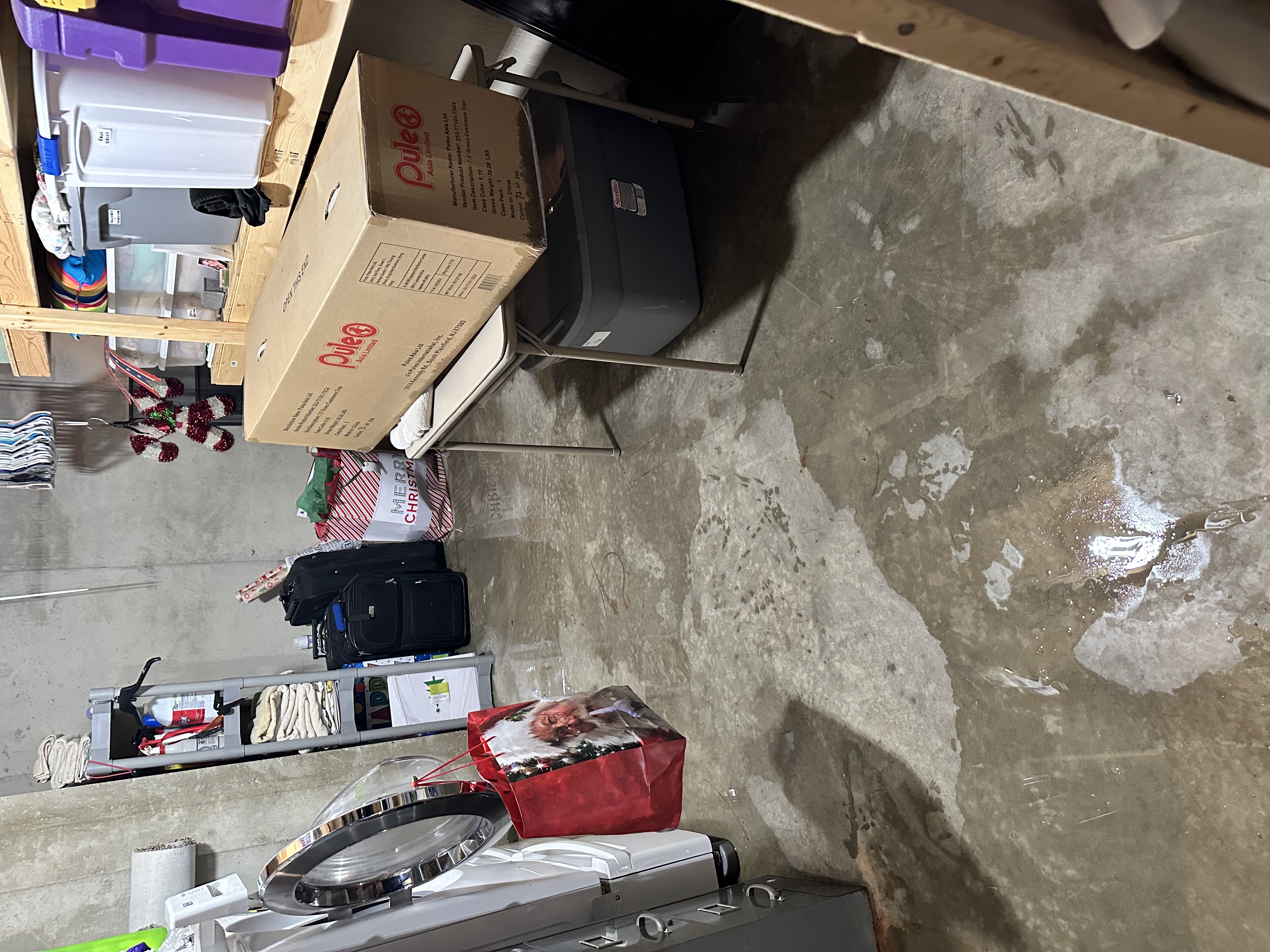Commercial basement flooding in Nowthen
